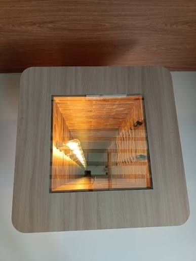 Mesa com fundo infinito