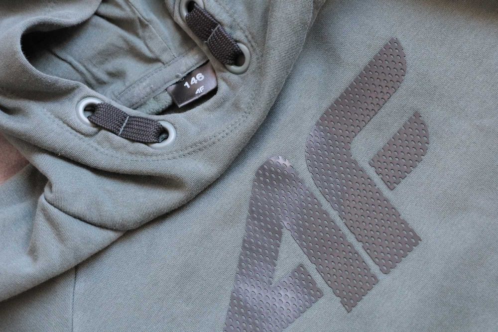 DRES 4F  bluza i spodnie dresowe dla chłopca 146 cm