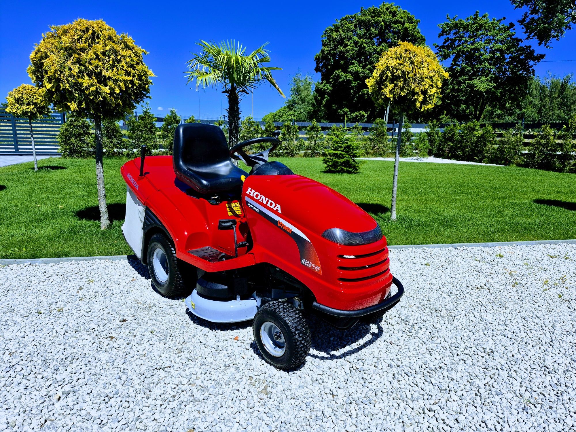Kosiarka traktorek Honda 2315 V2 2 noże kosz