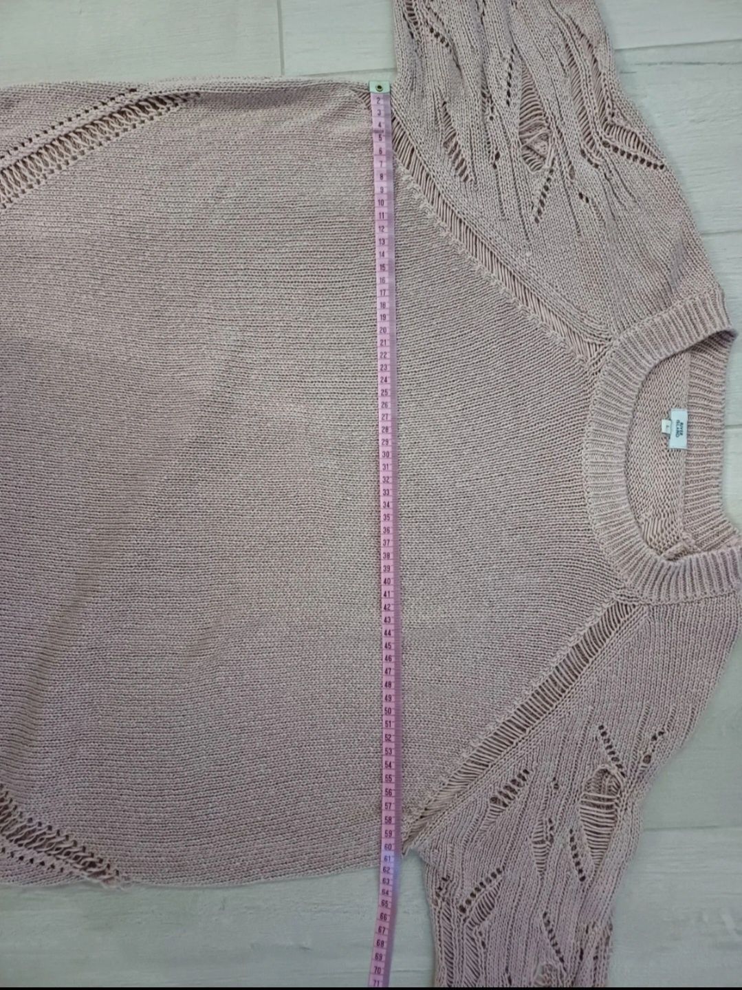 Sweter z dziurami River Island