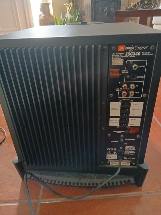 Subwoofer JBL E COLUNAS