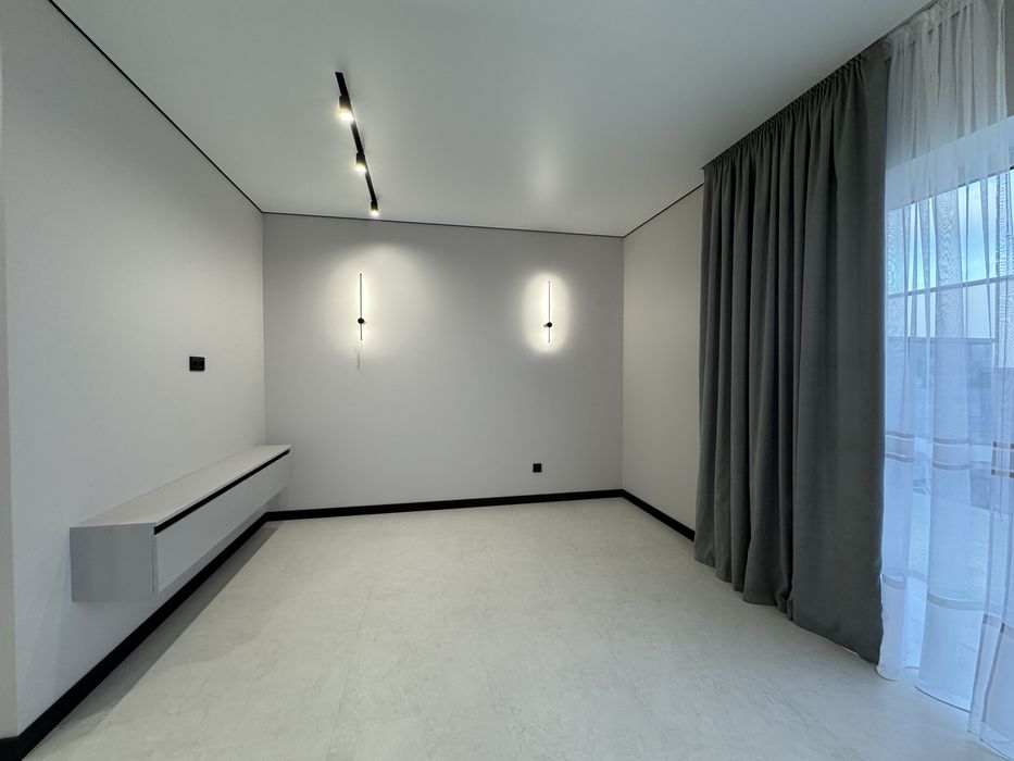 Продам котедж в місті з ремонтом та газовим опаленням!