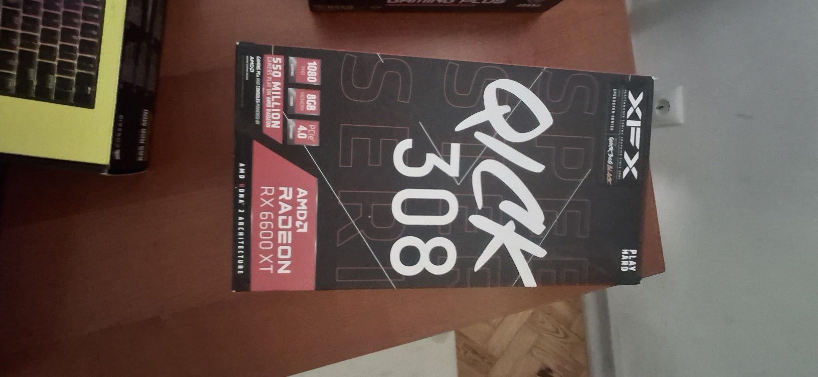 Placa gráfica XFX Qick 308 rx6600xt 8gb