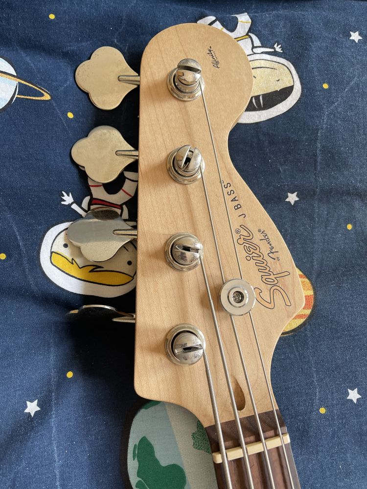 Contra baixo Fender Squate J Bass 4 cordas