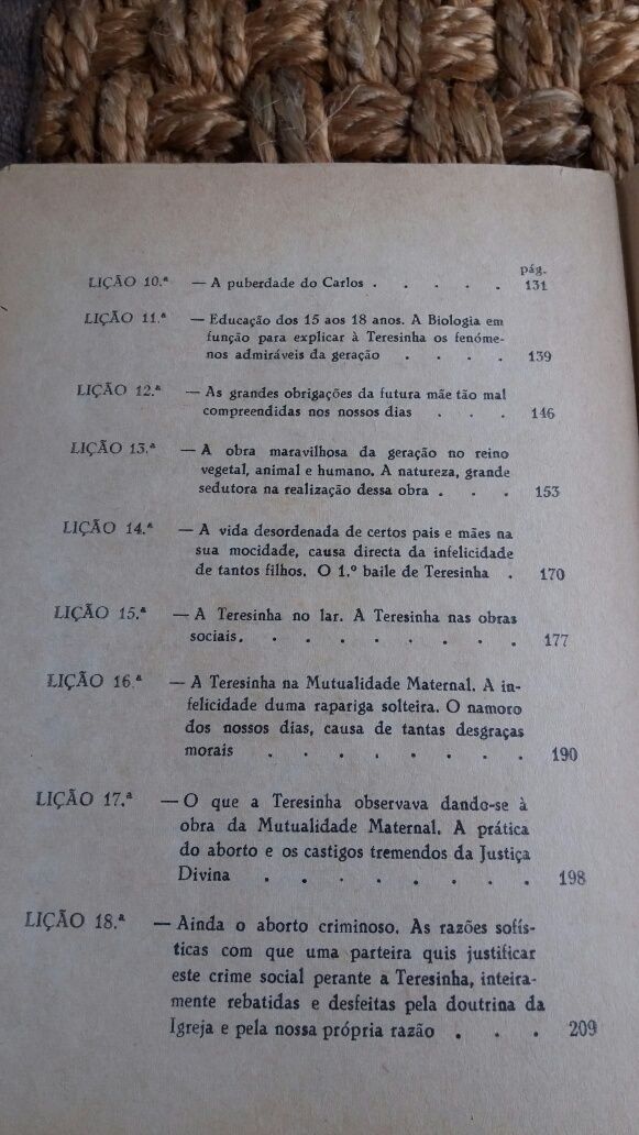 Livro " A educacao Sexual" guia para pais e mães.  De 1952