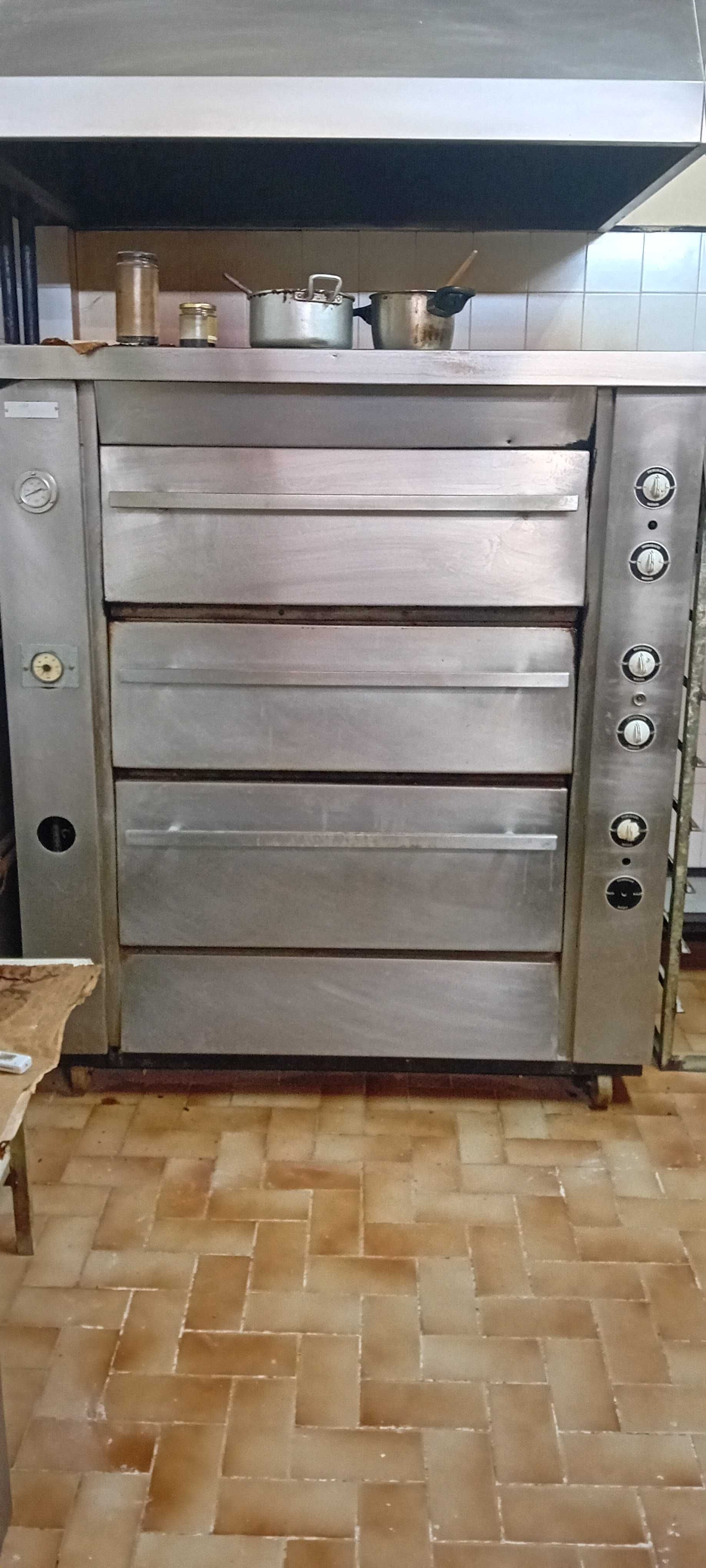 Vendo forno industrial