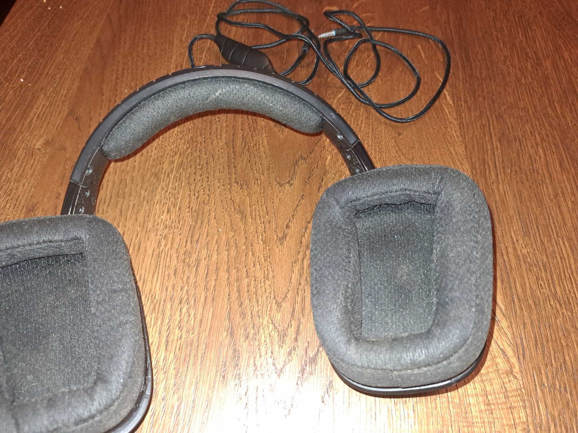 Słuchawki logitech G933 kolor czarny.