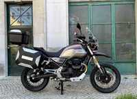 Moto Guzzi V85TT Travel 2023.