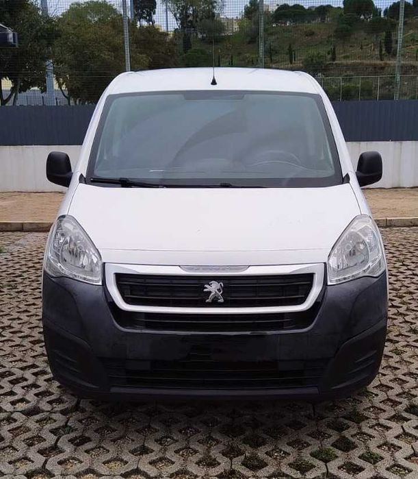 Peugeot Partner 1.6 BlueHDi_100cv - Versão Longa _ DVR incluído