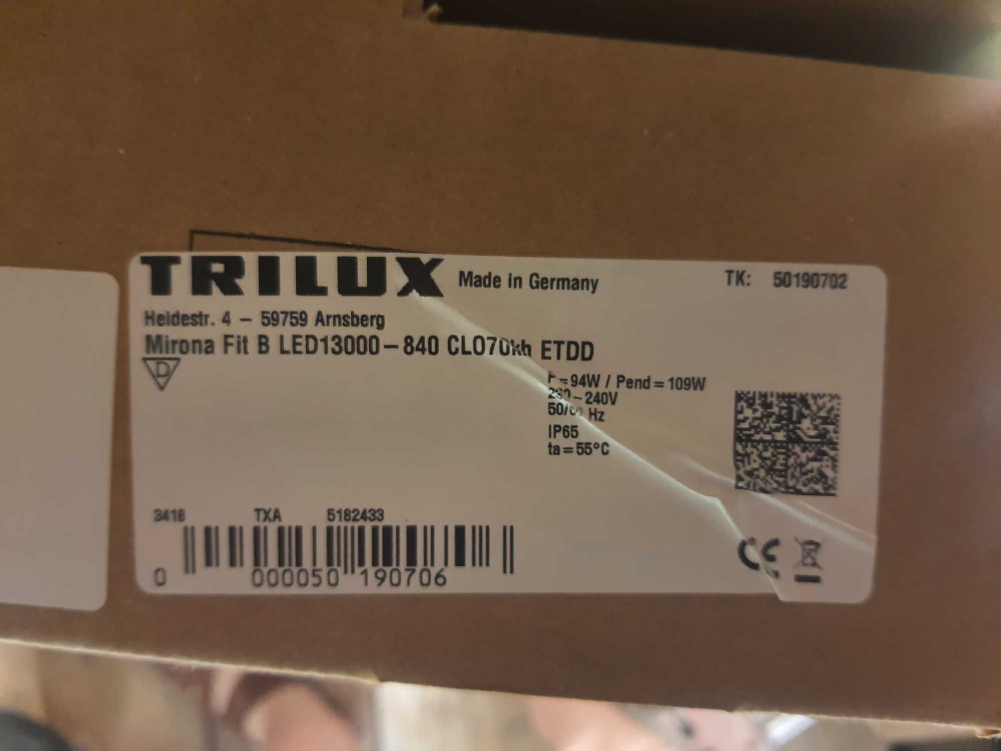 Lampa do hali przemysłowej projektor halogen Trilux
