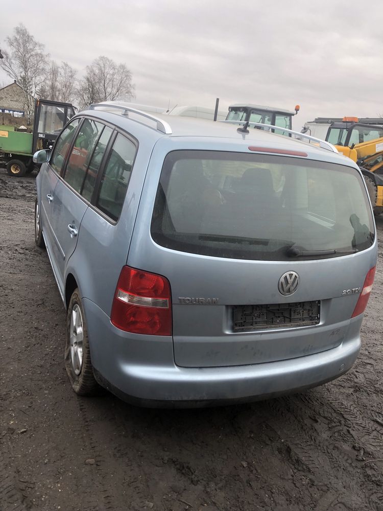 Vw touran uszkodzony czesci