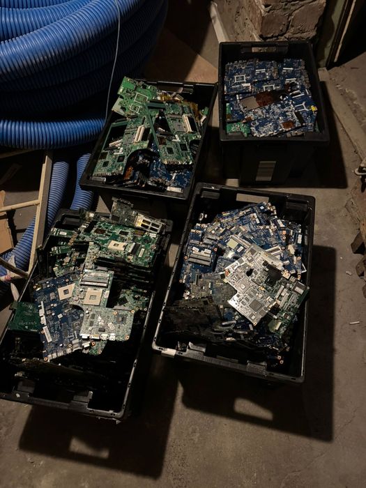 Płyty laptopowe 75 zł kg