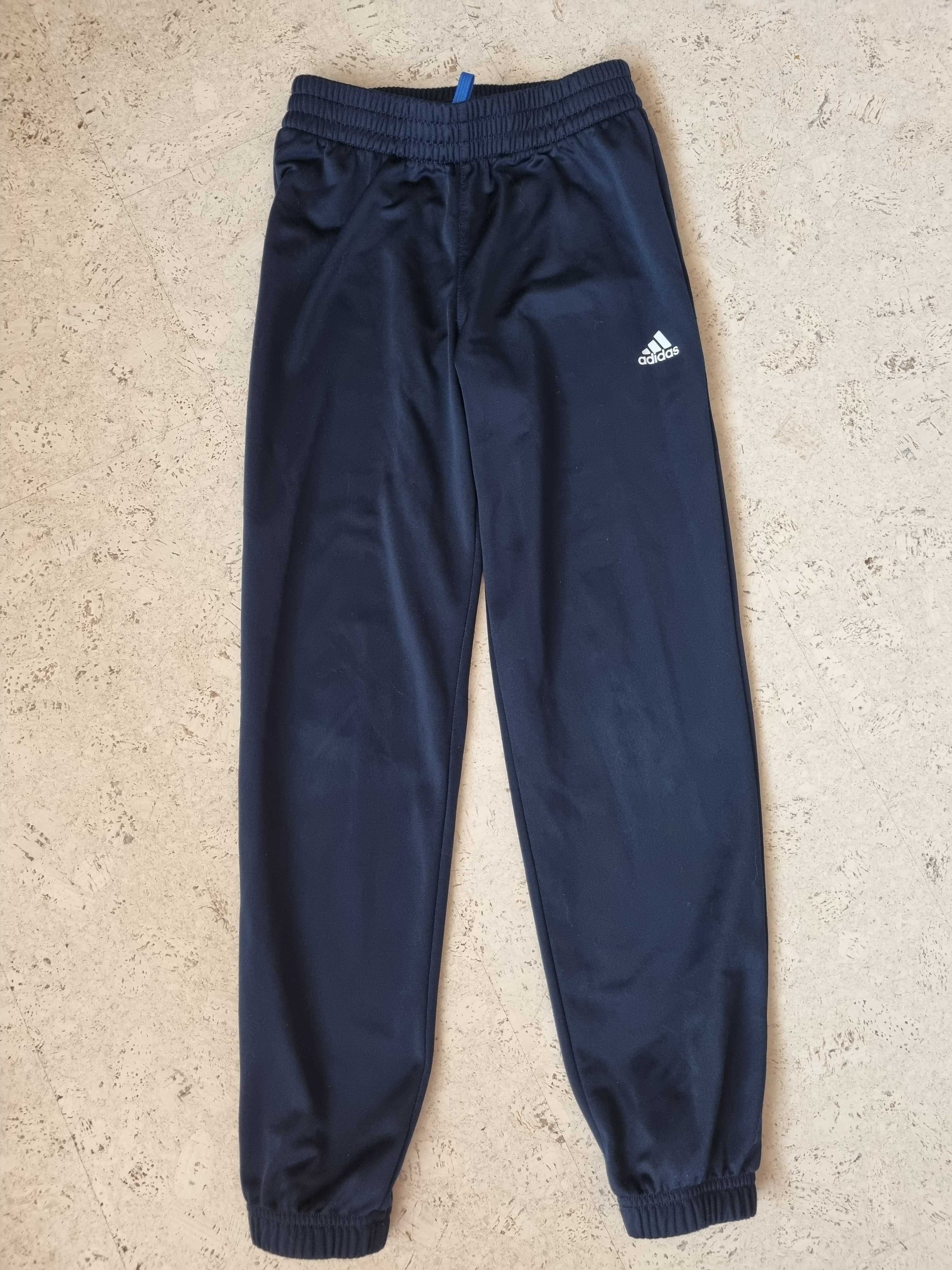 Спортивные штаны ф-мы Adidas р. 140 -146, синие, состояние новых