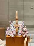 Torebka Louis Vuitton damska torba, skóra 630-69