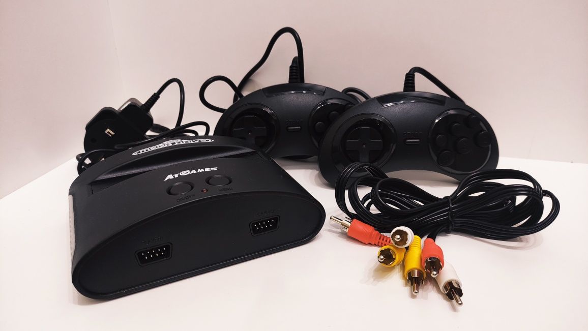 Sega Mega Drive Classic game console 81 gier retro