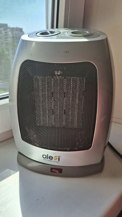 Продам обігрівач Alesi Fan Heater FN-03C
Продам обігрівач Alesi Fan He