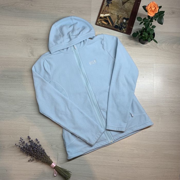 Неймовірно гарна жіноча флісова кофта від jack wolfskin ідеальний