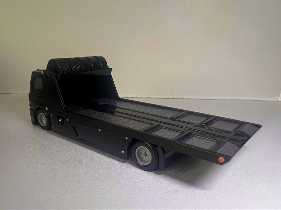 Hot Wheels team transport premium