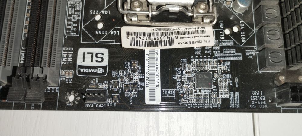 Материнська плата б/в EVGA Z68 SLI (модель 130-SB-E685-KR)