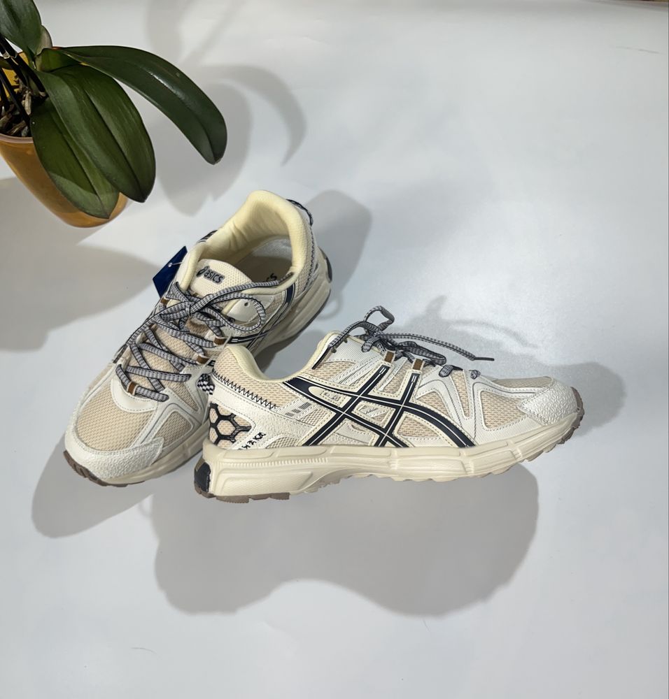 Кросівки Asics