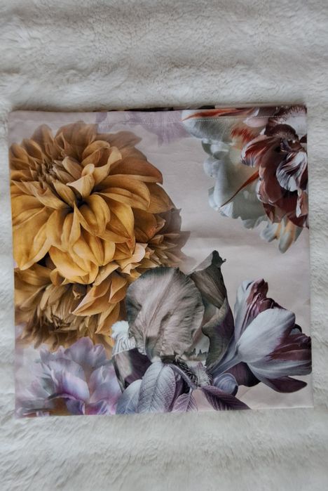 Welurowa poszewka na poduszkę dla dziecka