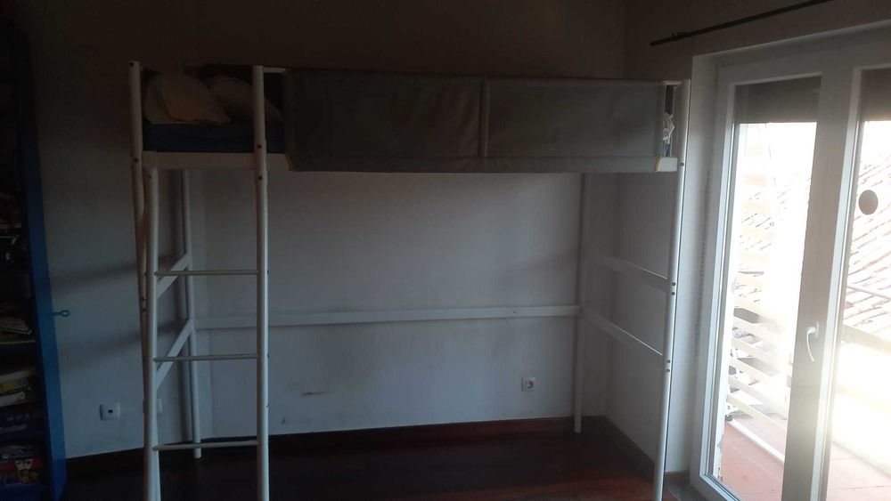 Estrutura de cama Ikea VITVAL