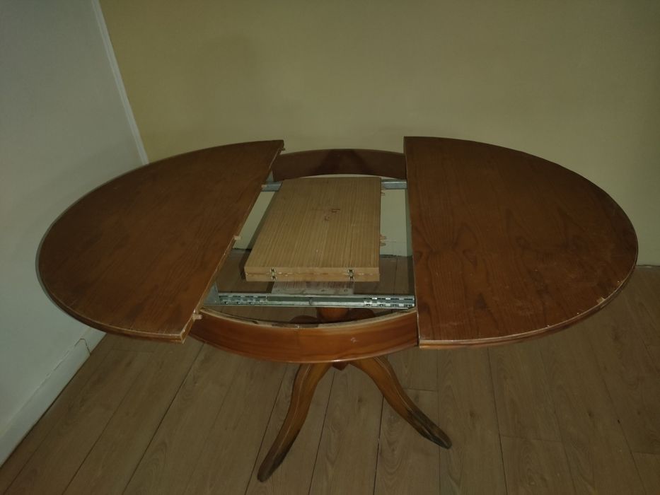 Mesa de jantar extensível