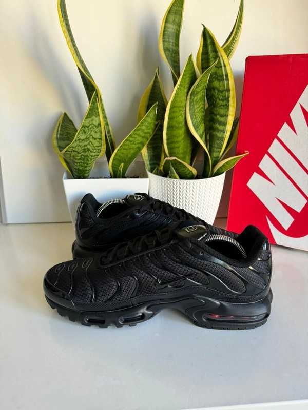 czarny^Jerzyk^NikeMaxTN^UnisexTrampki Roz.41