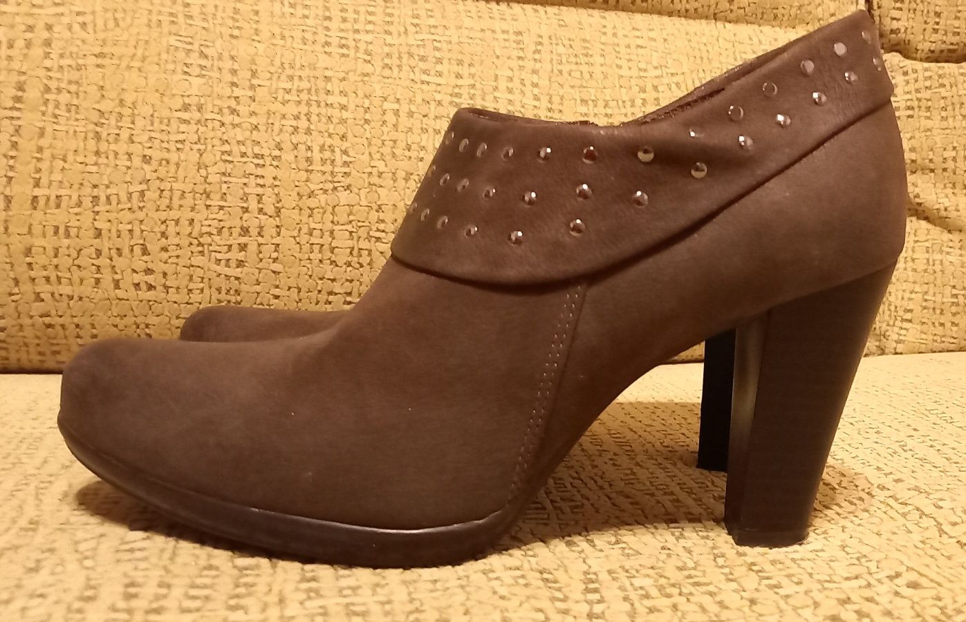 Wiosenne buty Lasocki 38 skóra nowe