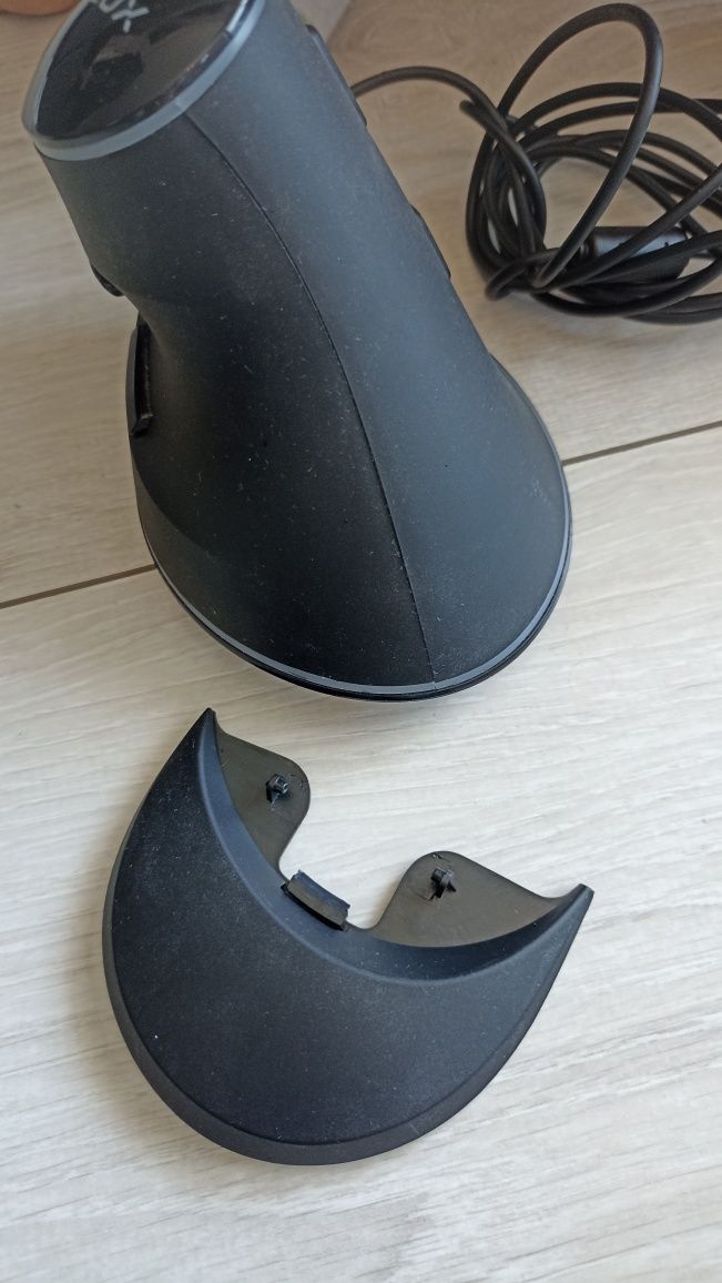 Pionowa mysz ergonomiczna Delux M618PU