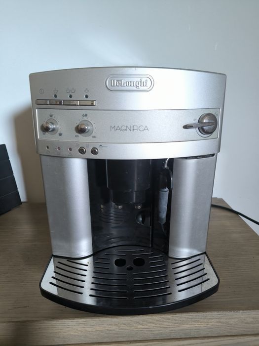Maquina Café DeLonghi ESAM 3200s
