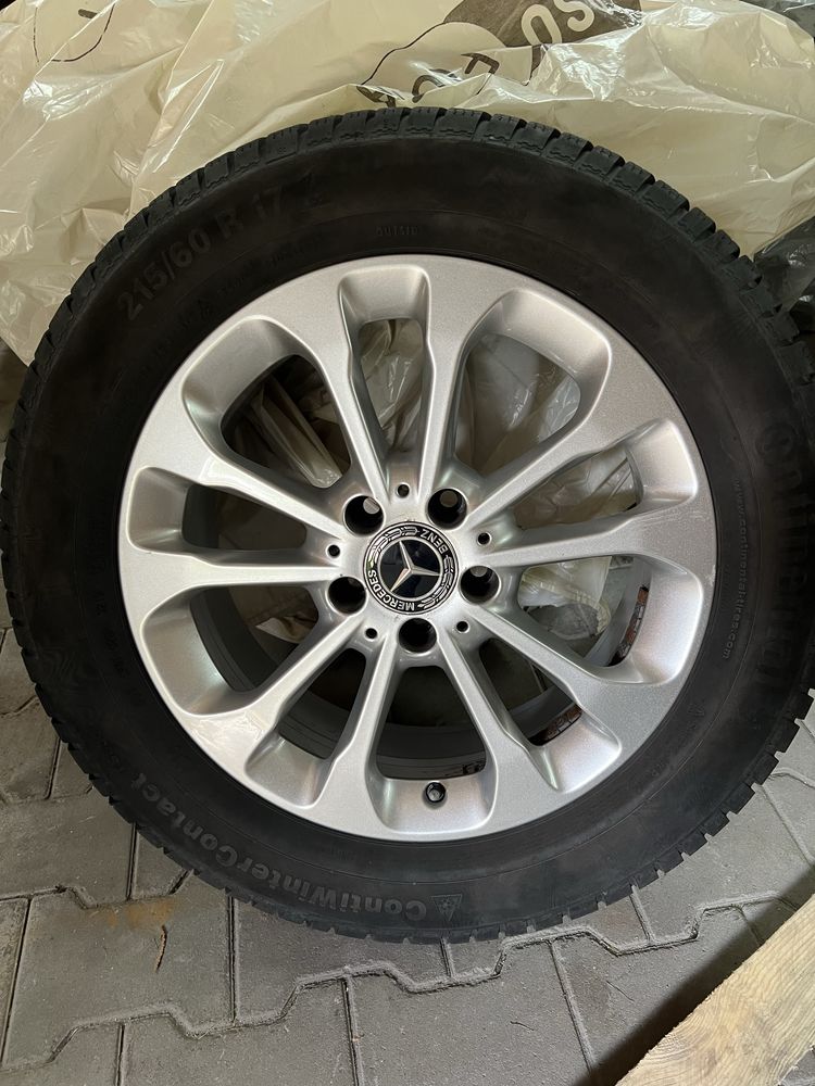 Sprzedam kpl. kół z oponami zimowymi do mercedesa