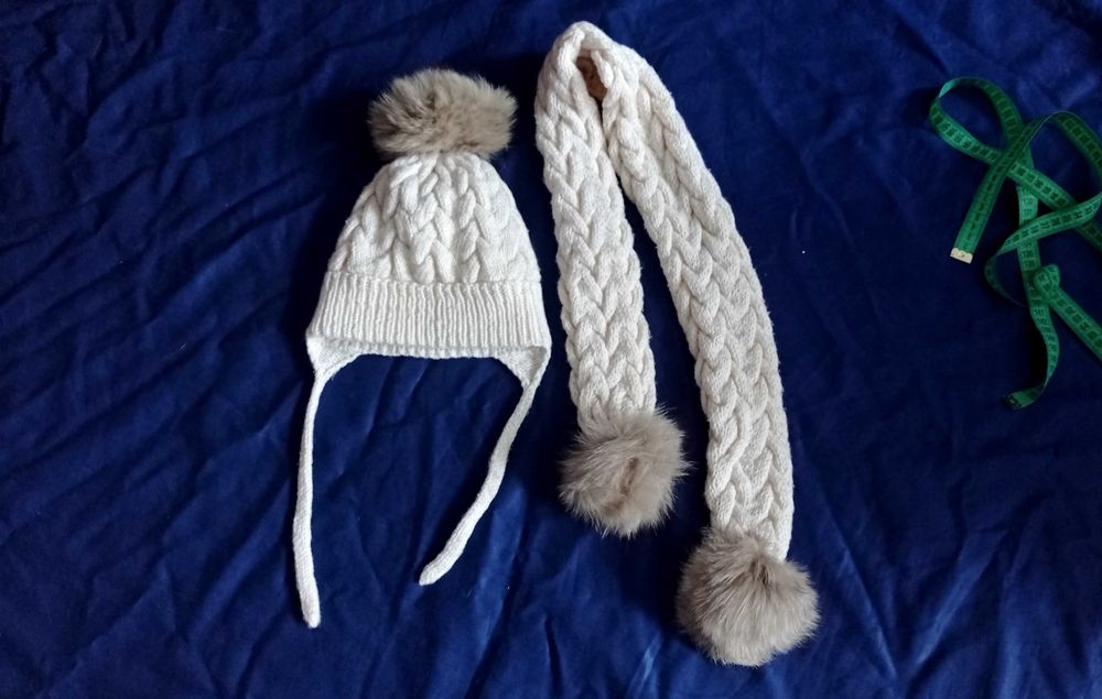 Шапка и шарф натуральная шерсть ручная работа. На ребёнка 1-2 года