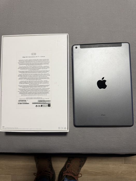 Ipad 8ª geração wi-fi + celular