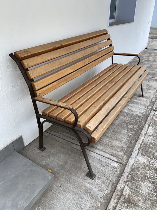 Скамейка садовая метал и дерево