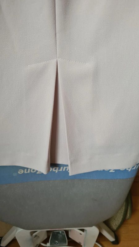 Jasna, letnia, elegancka sukienka, rozmiar 46.