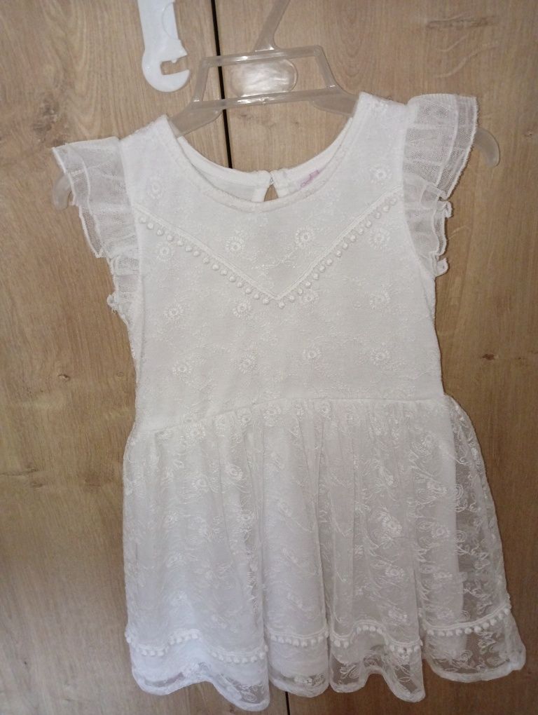Sukienka biała suknia rozmiar 86 chrzest roczek