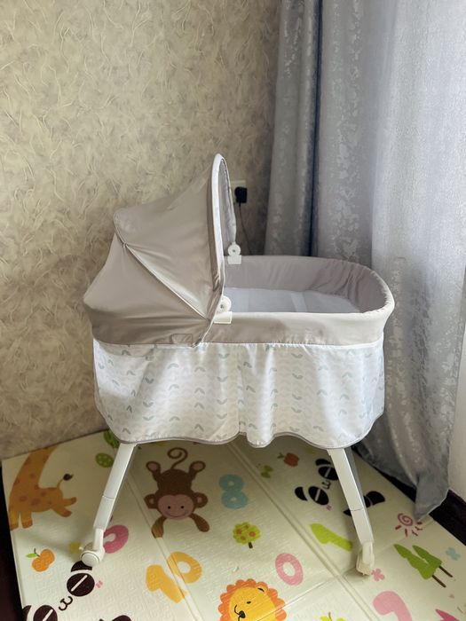 Ліжечко для немовлят приставне