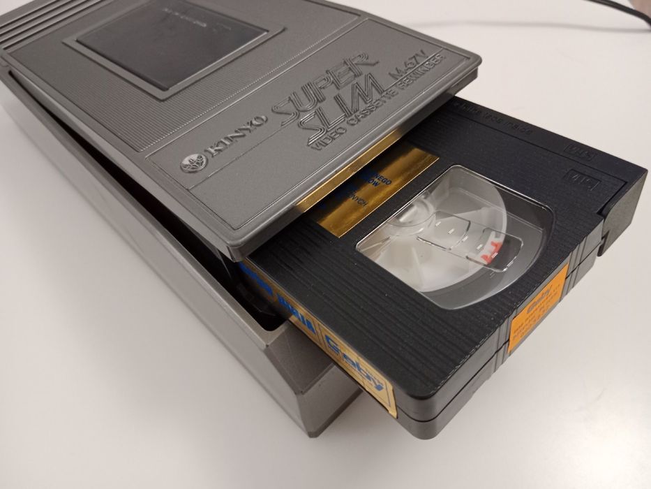 Przewijarka VHS KINYO super slim M-67V.