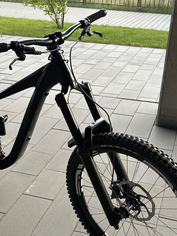 rock shock domain rc3 gold izolator 27,5 180mm