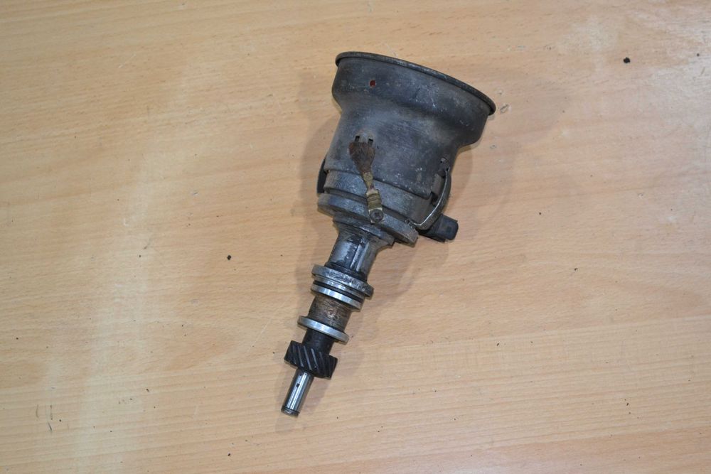 Трамблер Ford TRANSIT SIERRA SCORPIO I 2.0 BENZ 1985-1994