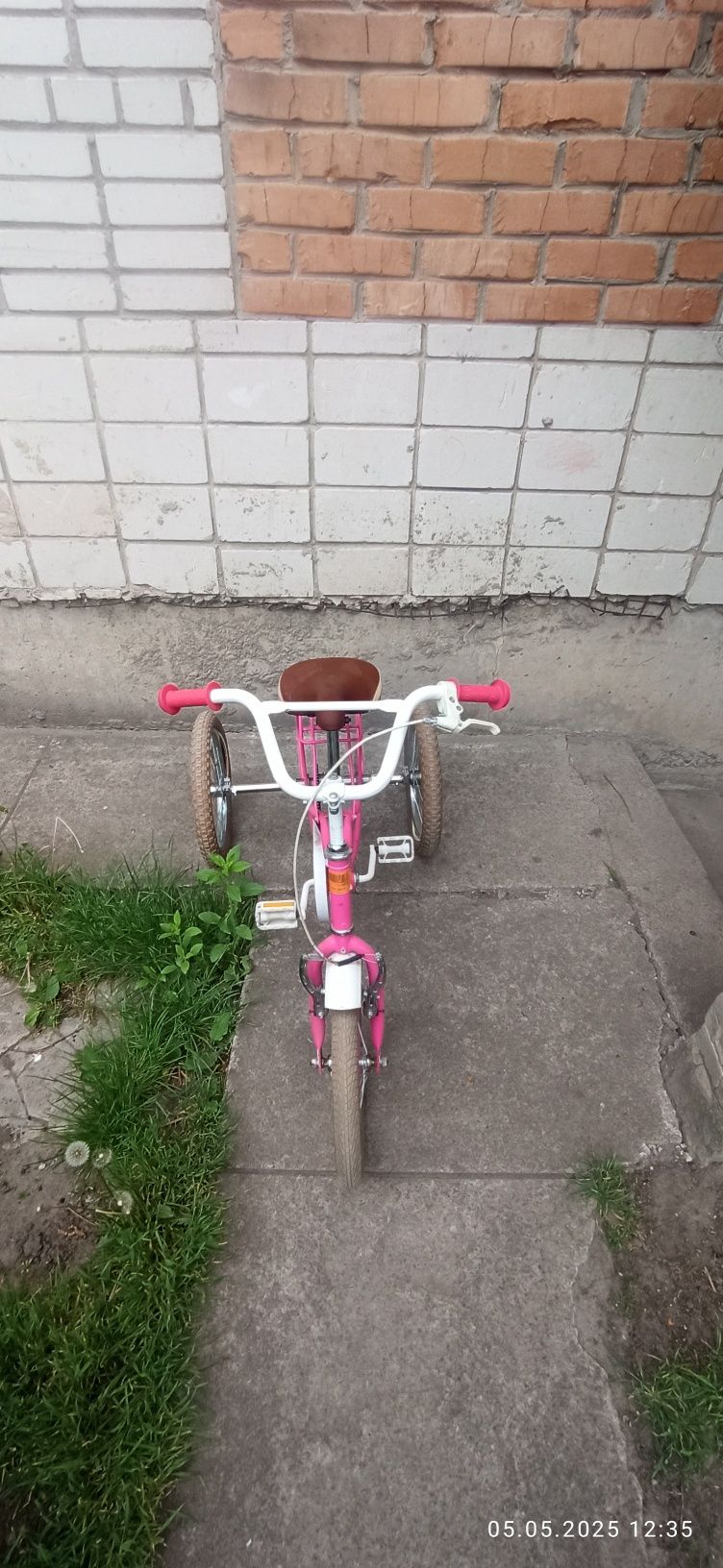 Велосипед трьех колесний