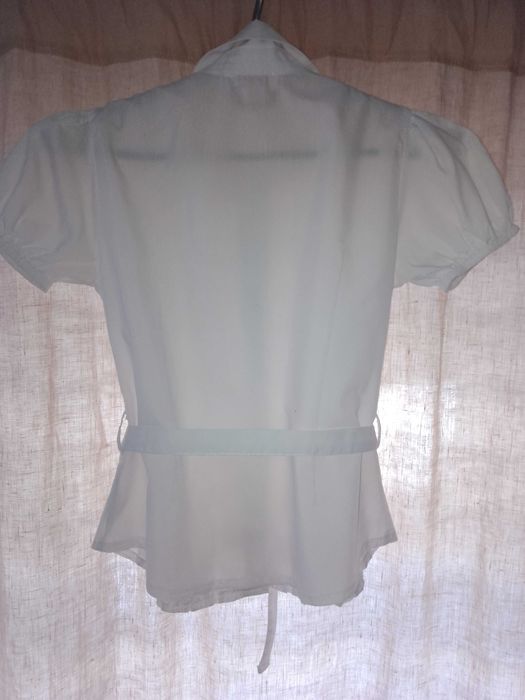 Школьная блузка.Рост 122 см.На 7 лет.