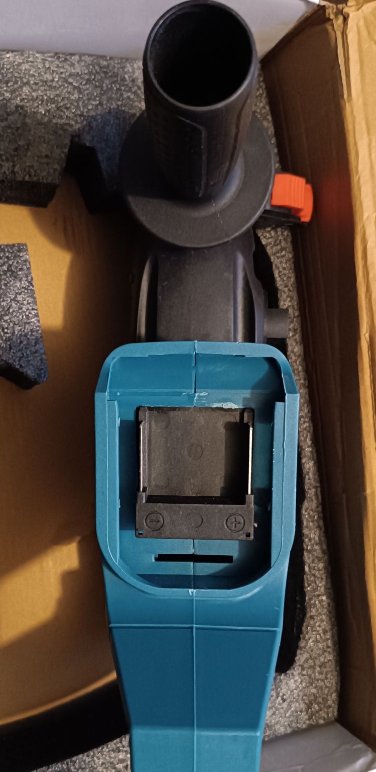 Wiertarka na akumulator Makita 18V udarowa bezprzewodowa SDS