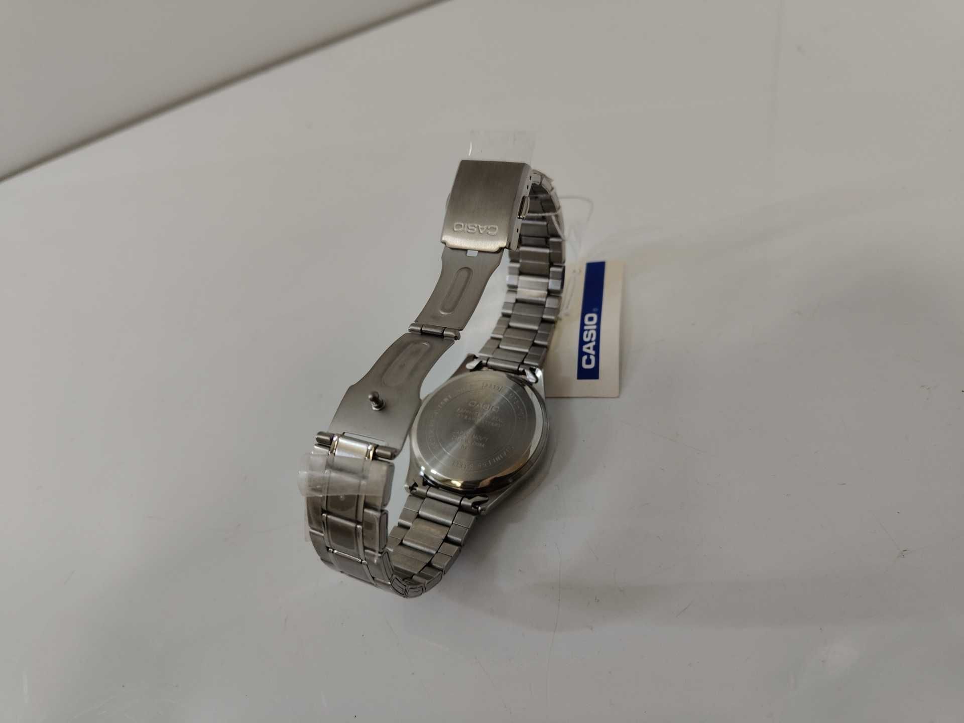 Zegarek Casio Classic MTS-100D-1AVEF