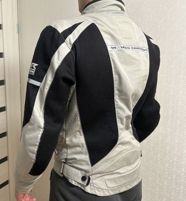 Продам мото куртку IXS air
