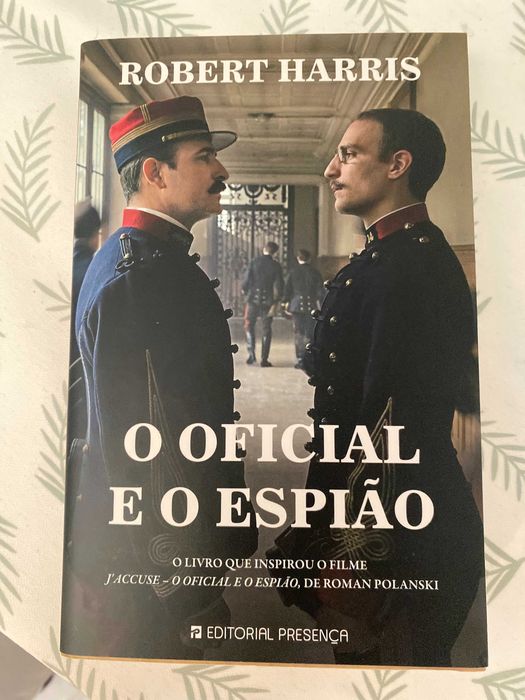 Livro O Oficial e o espião - Robert Harris