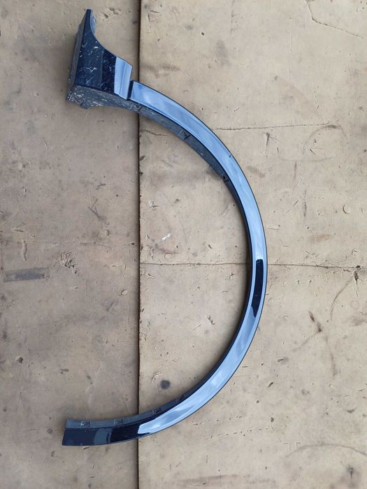 listwa błotnika prawy przód ford kuga mk3 lv4b-s16d238 rok 2019-