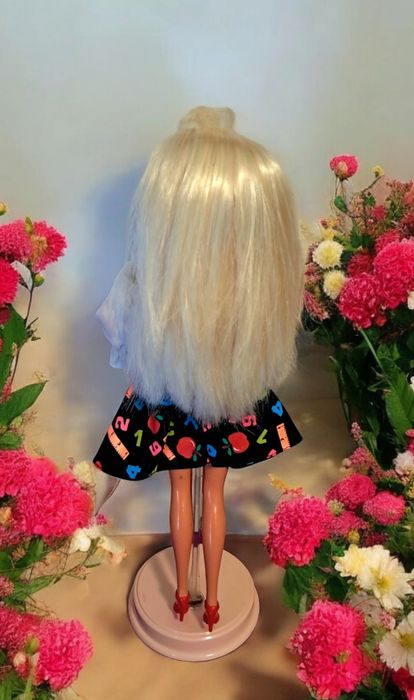 Лялька Барбі вінтаж, Barbie teacher 1995