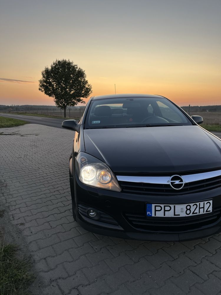 Opel Astra H GTC 1.9 CDTI